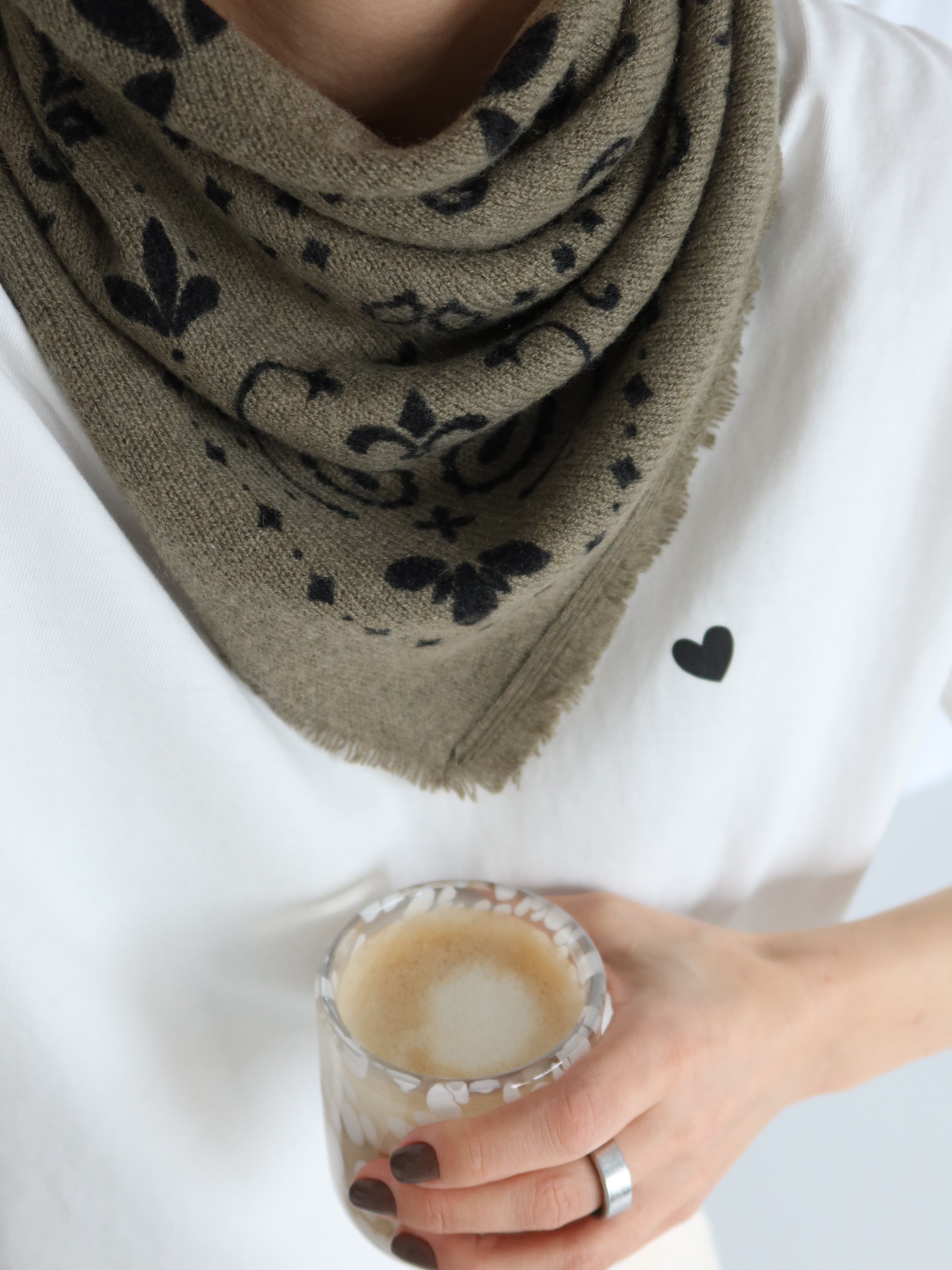 LARA SCARF KHAKI