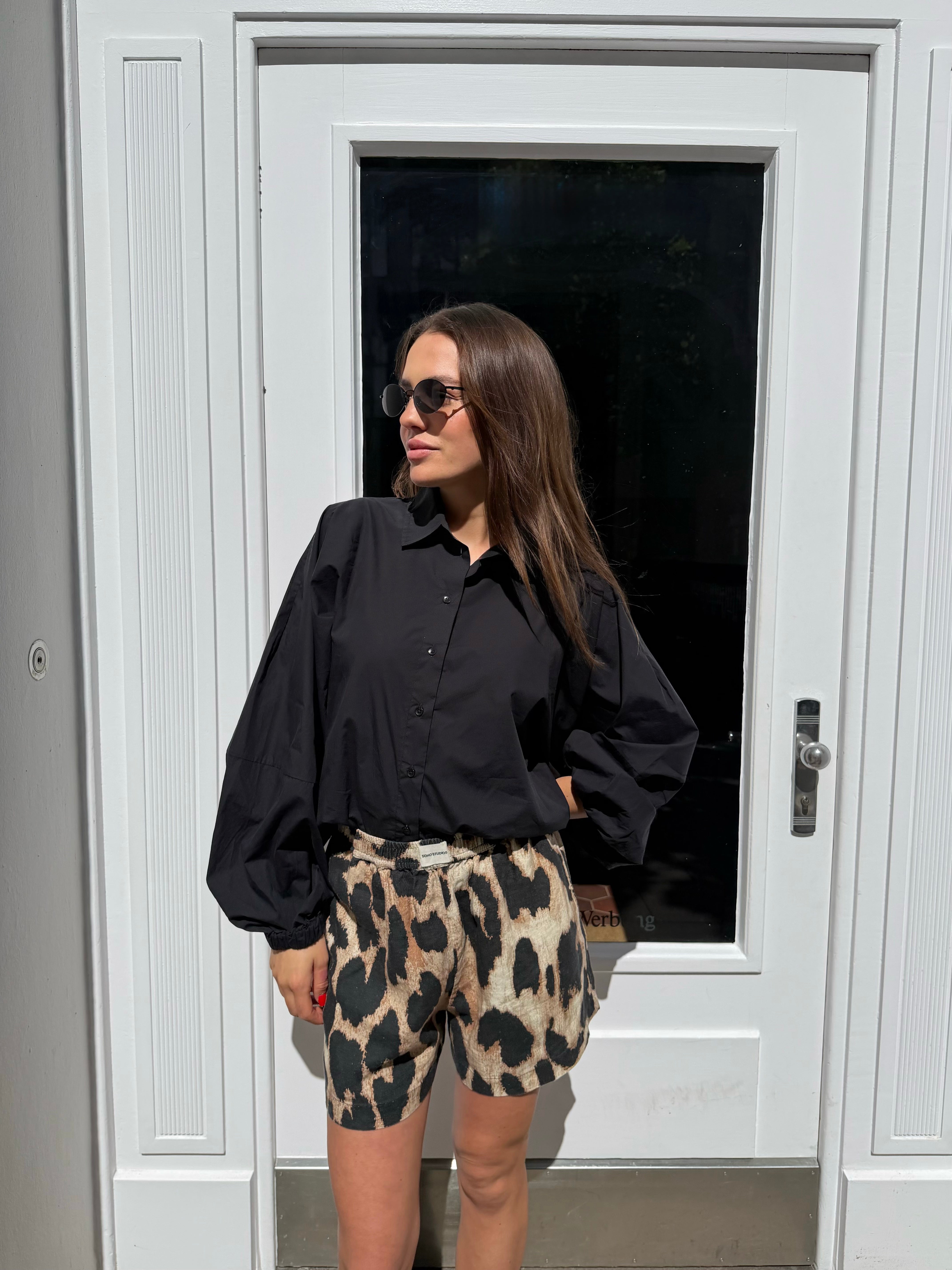 FILIPA LEO LINEN SHORTS