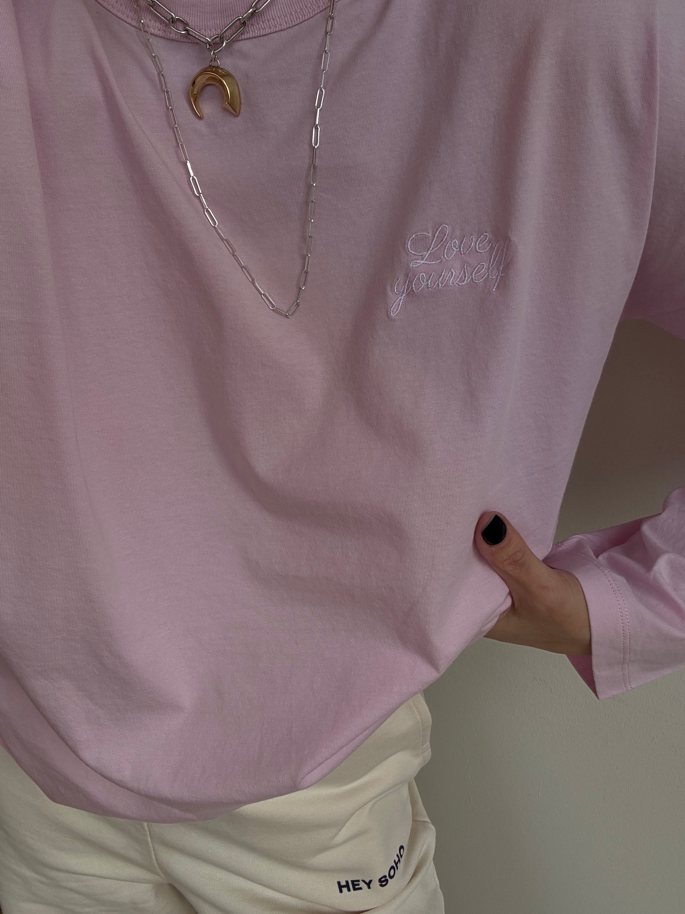 LOVE YOURSELF LONGSLEEVE