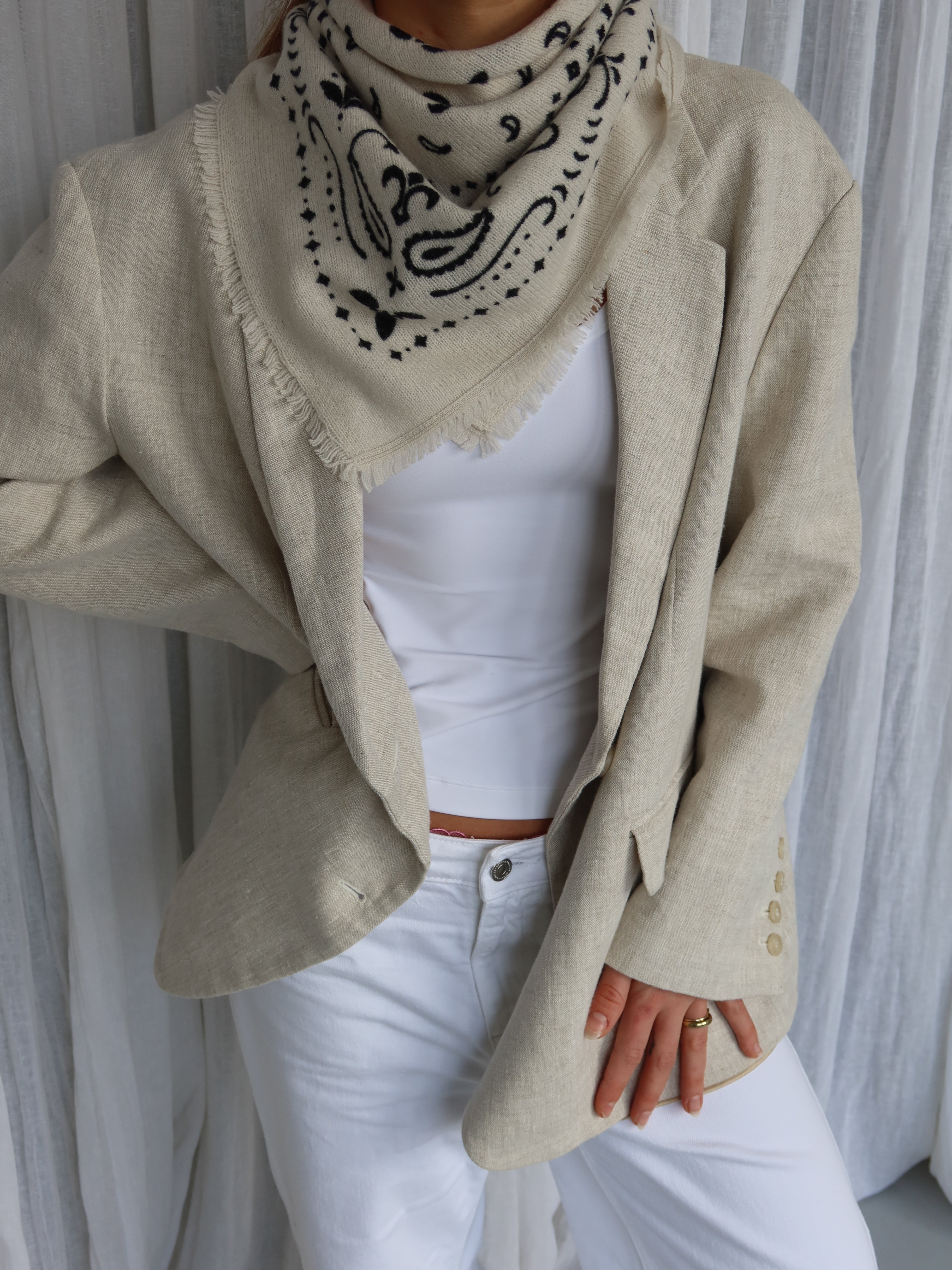 LARA SCARF OATMILK