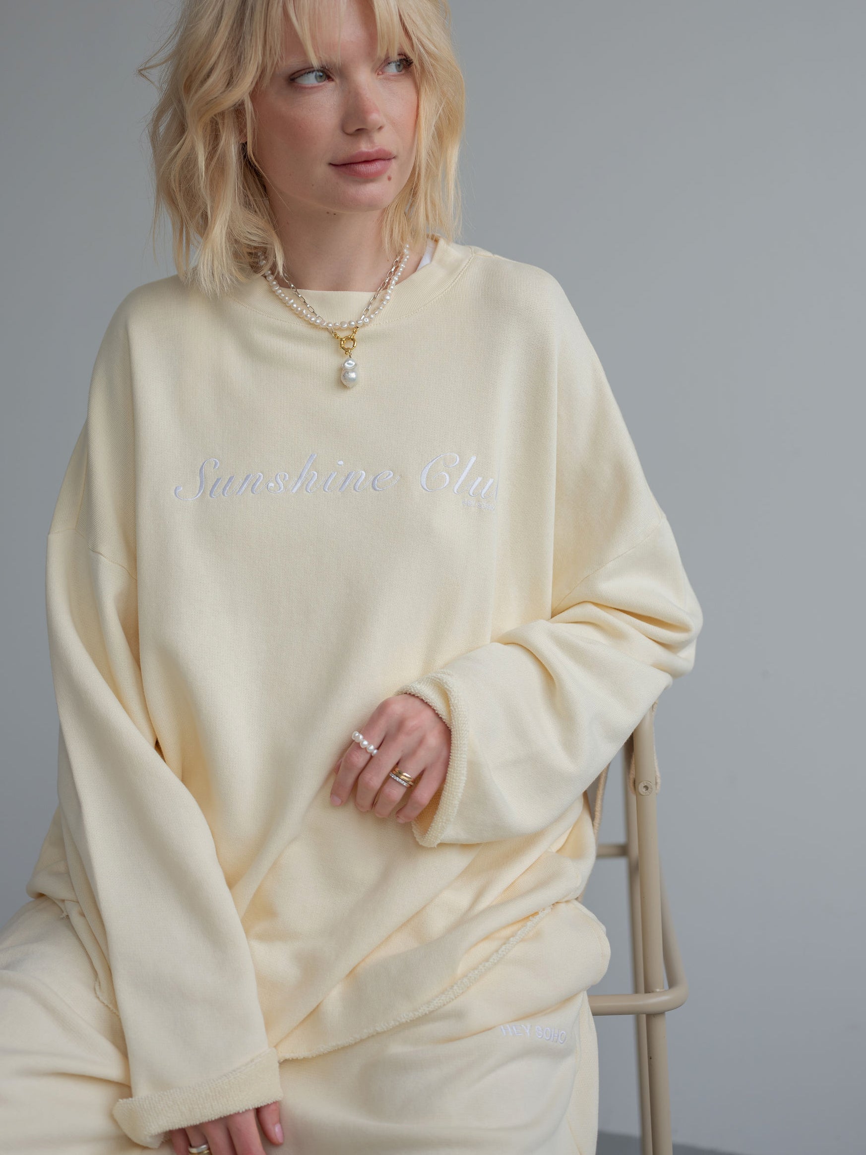 SUNSHINE CLUB Sweater