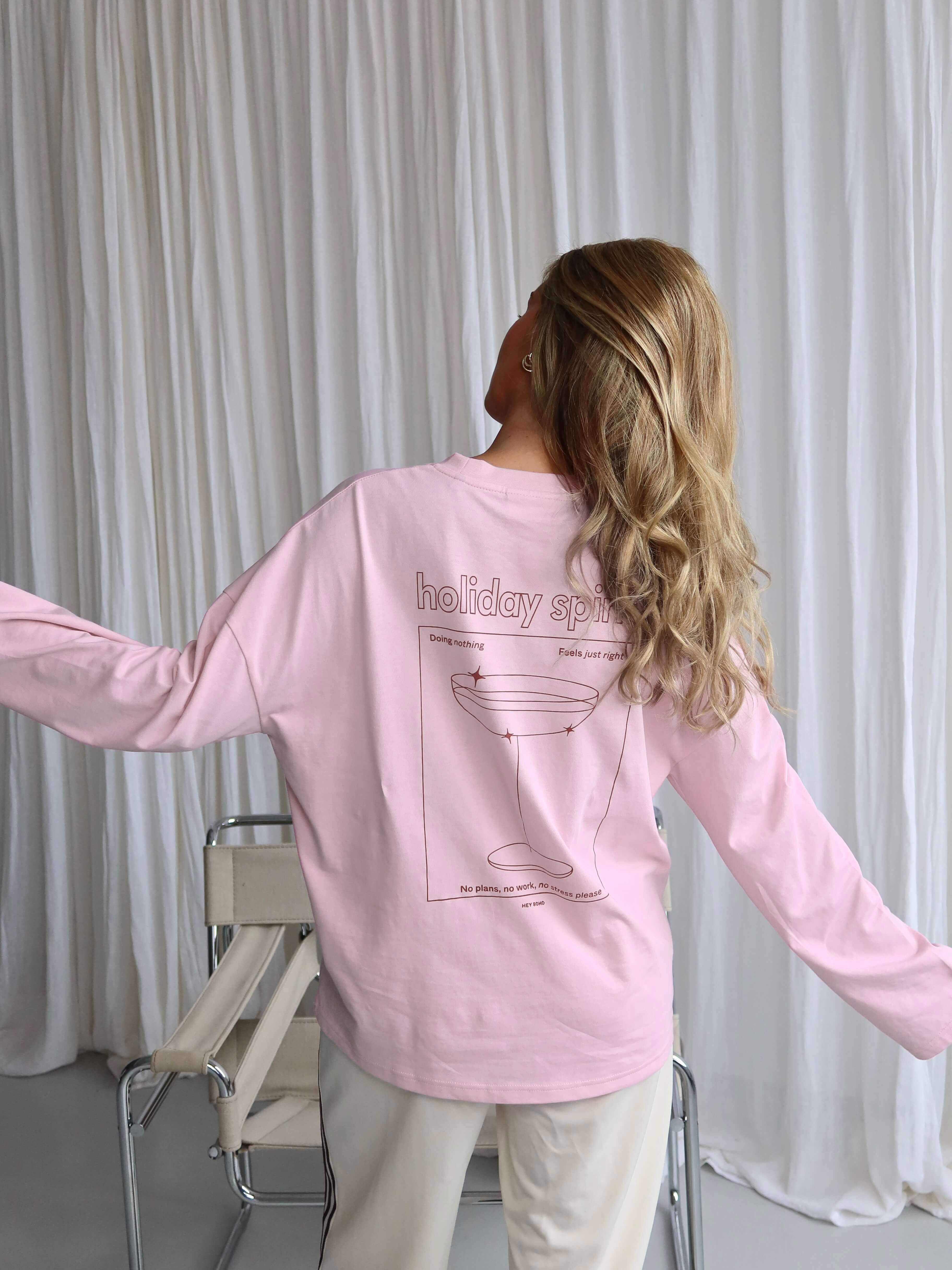 HOLIDAY SPIRIT Longsleeve