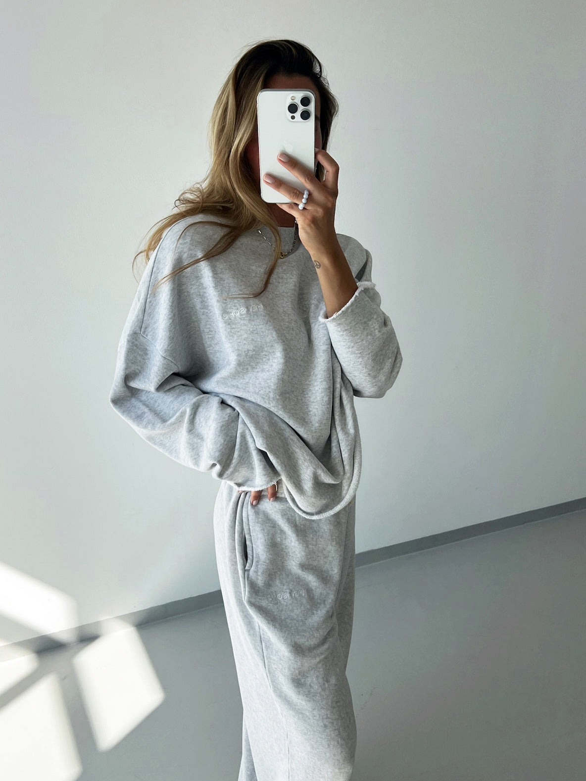 SUNSHINE CLUB Sweater
